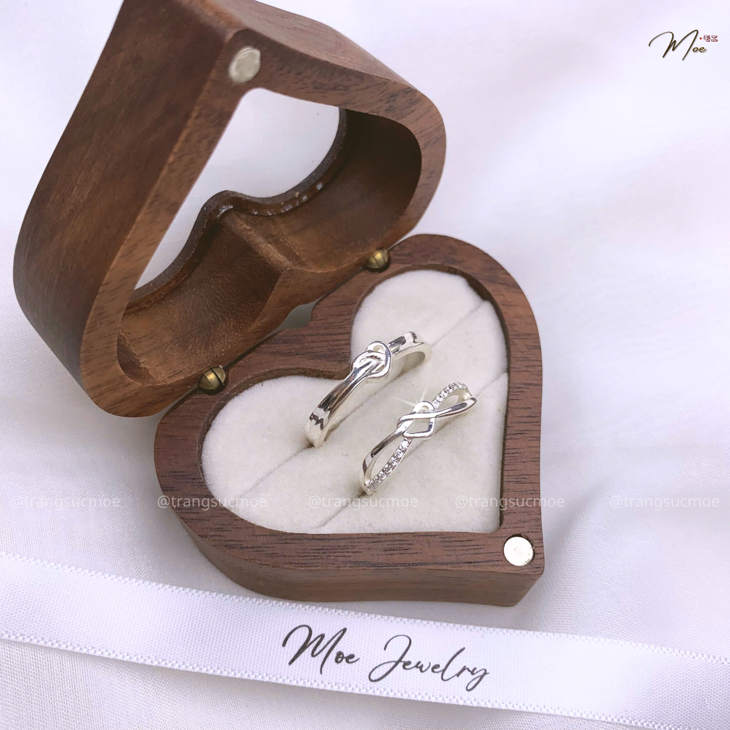 Eternal Knot Heart Couple Ring