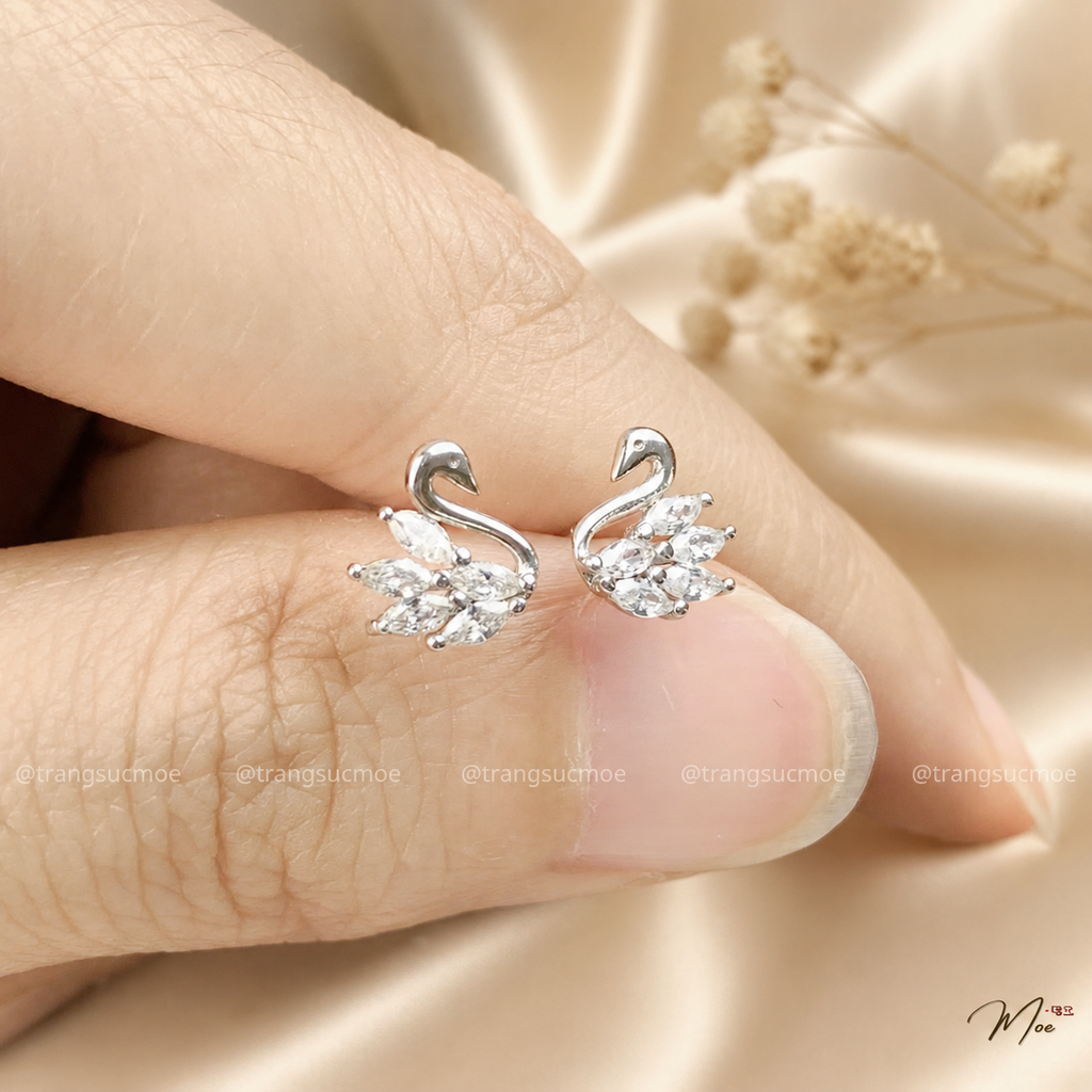 Crystal Swan Earrings – S925 Silver