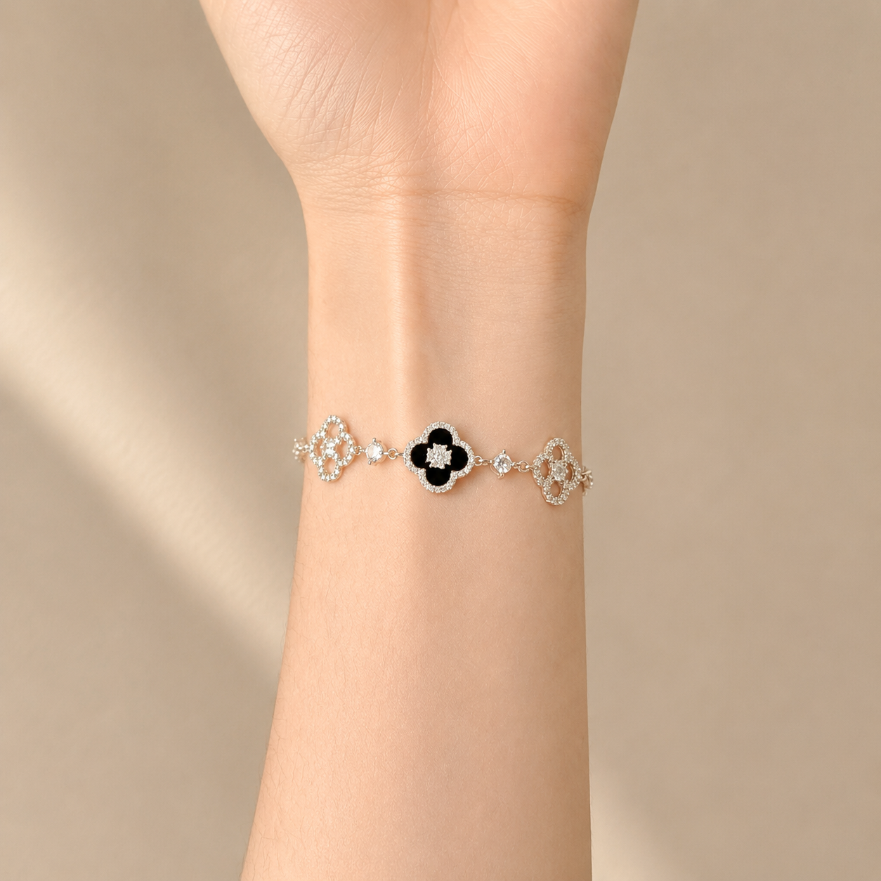 Lucky Four-Leaf Clover Black Stone Bracelet – S925 Silver