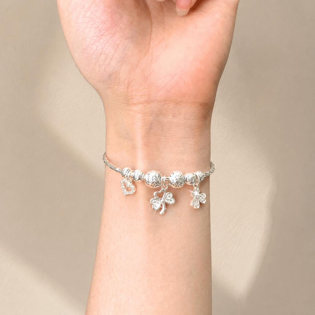 Lucky Four-Leaf Clover Bow Bangle Bracelet – S925 Silver