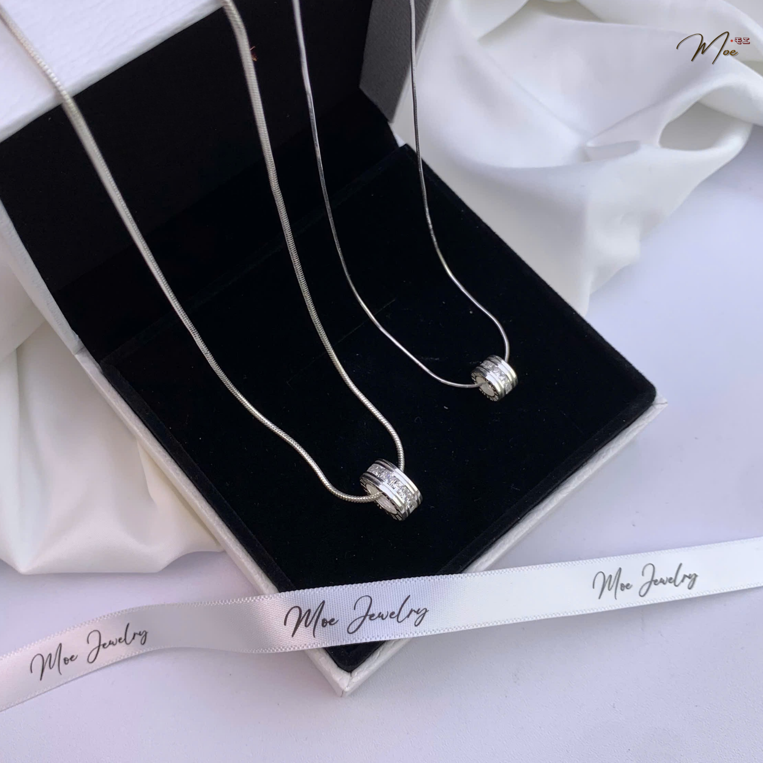 Crystal Cylinder Pendant Couple Necklace