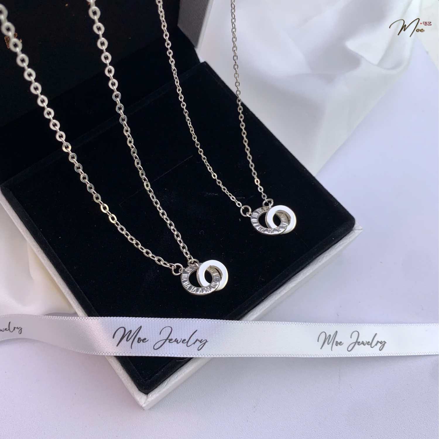 Roman Numeral Ring Pendant Couple Necklace