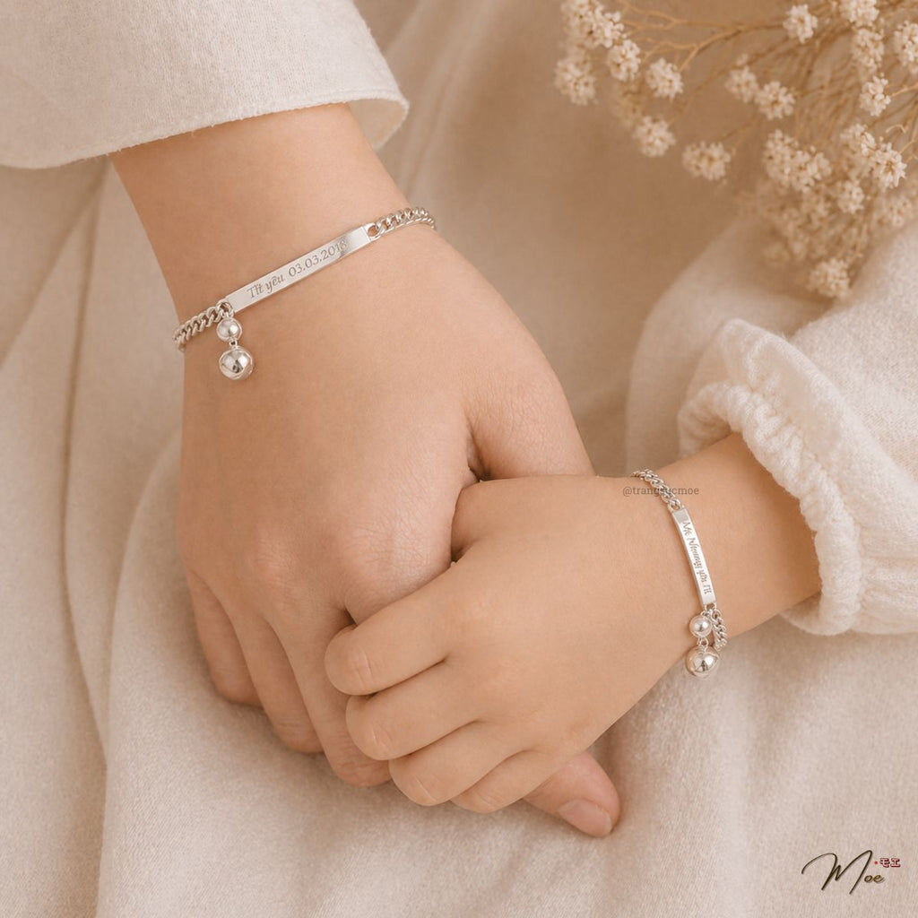 Lobster Clasp Chain Bracelet with Mix Charms & Engraved Name Tag – Mom & Baby Set