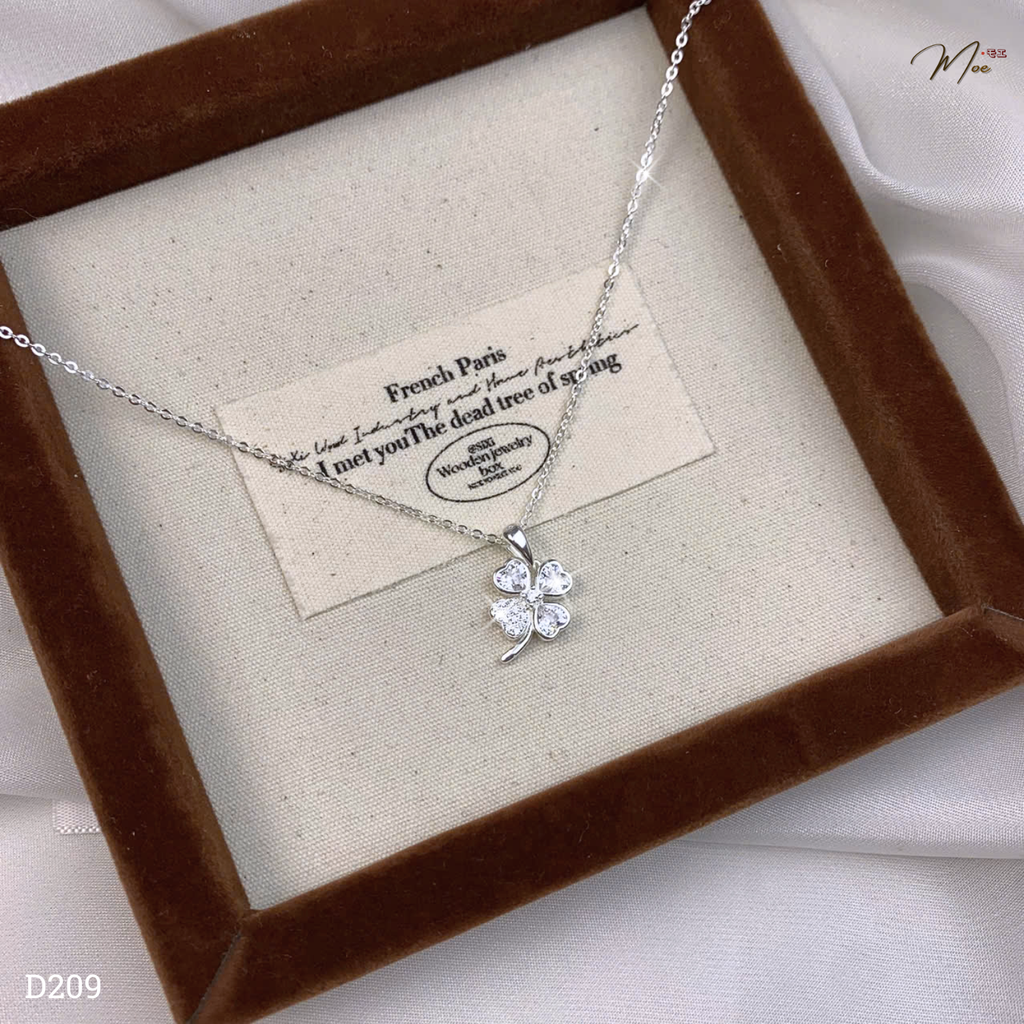Lucky Four-Leaf Clover Crystal Silver Necklace