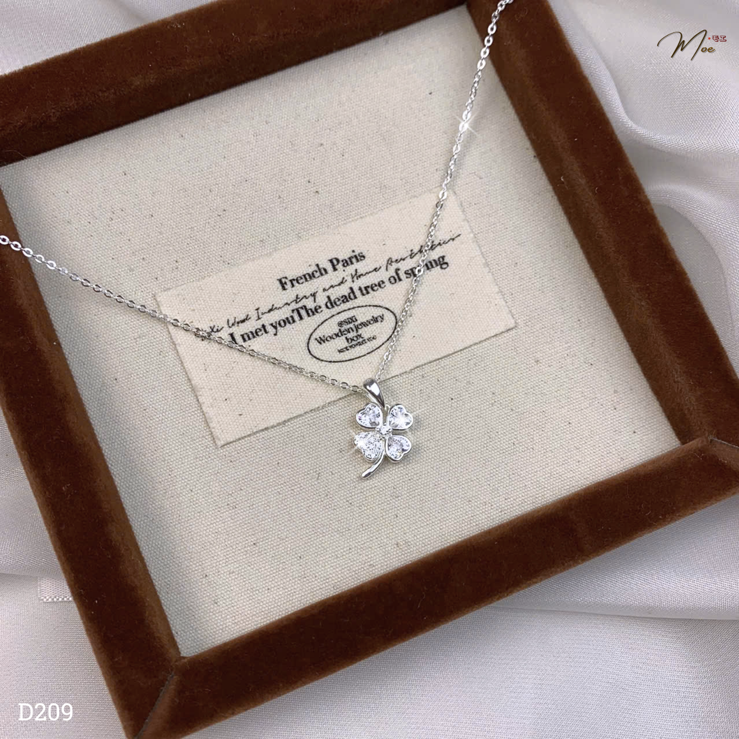 Lucky Four-Leaf Clover Crystal Silver Necklace