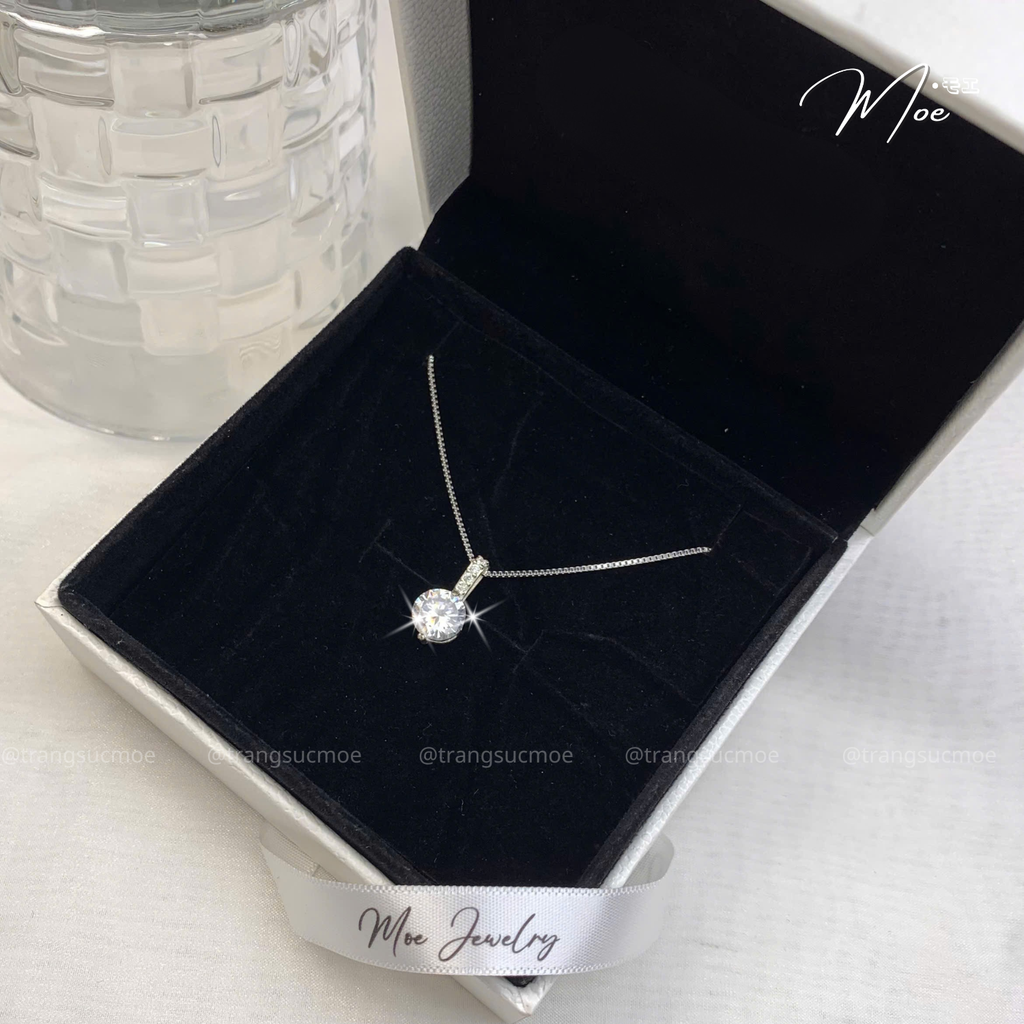 Luxury Crystal Solitaire Necklace – S925 Silver with Premium CZ Crystal