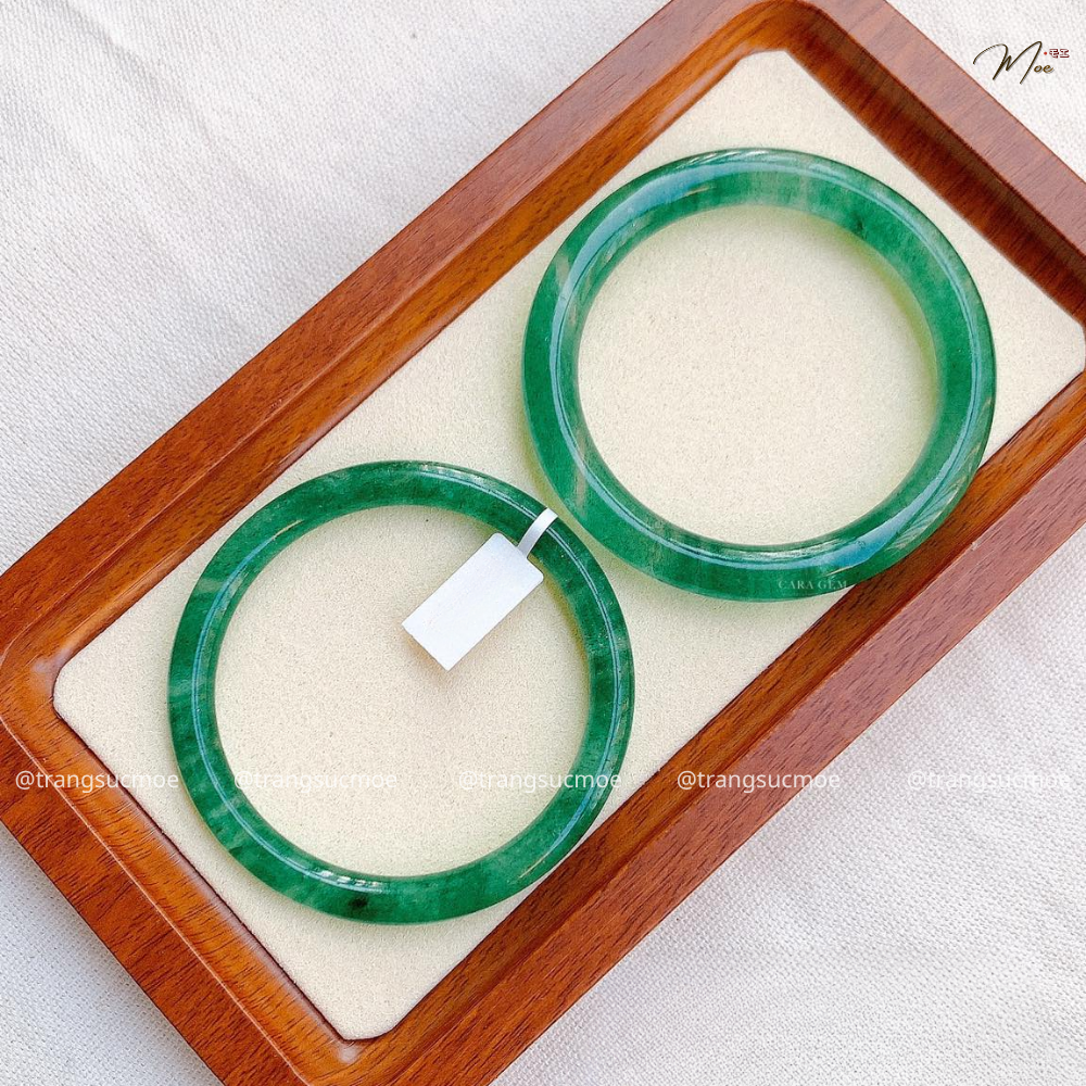 Green Strawberry Quartz Gemstone Bracelet