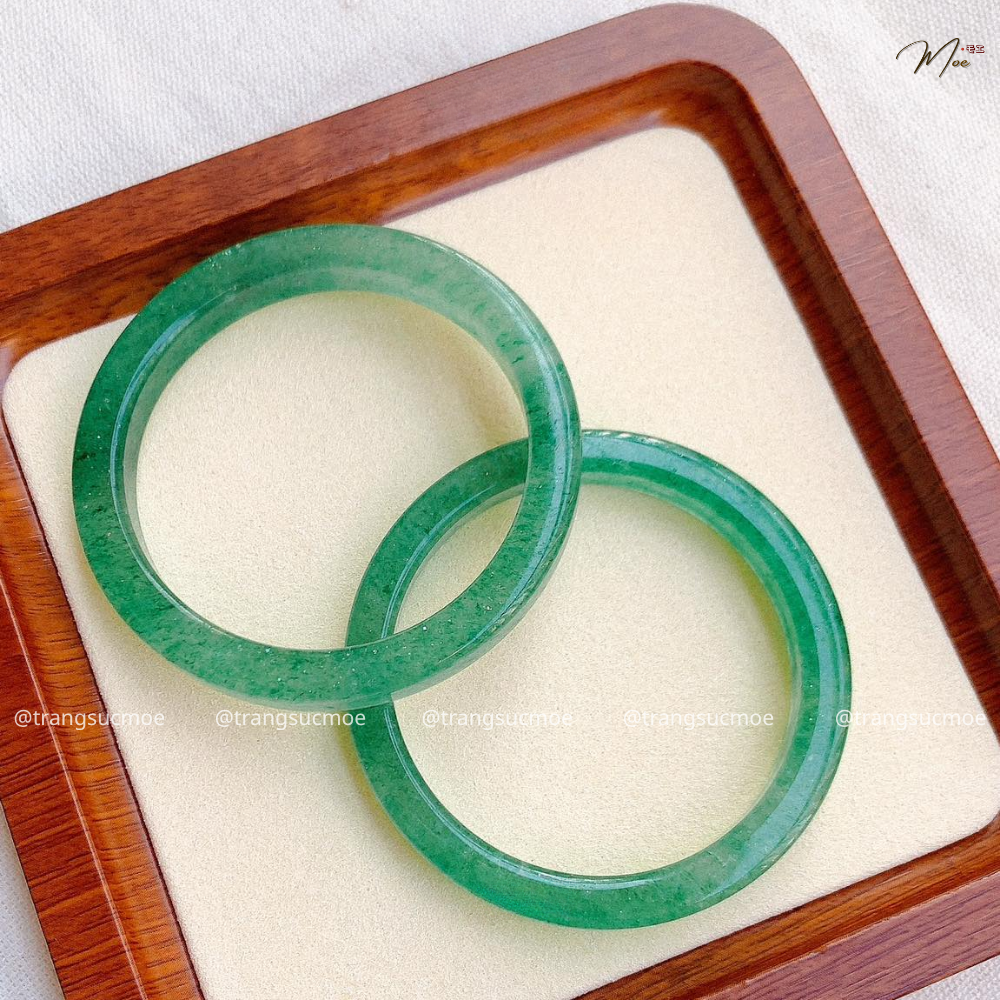 Green Strawberry Quartz Gemstone Bracelet