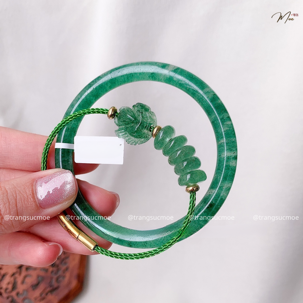 Green Strawberry Quartz Gemstone Bracelet