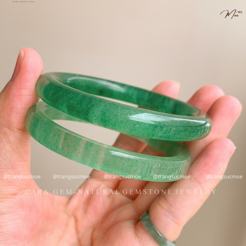 Green Strawberry Quartz Gemstone Bracelet