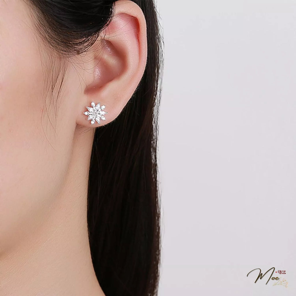 Crystal Snowflake Earrings – S925 Silver