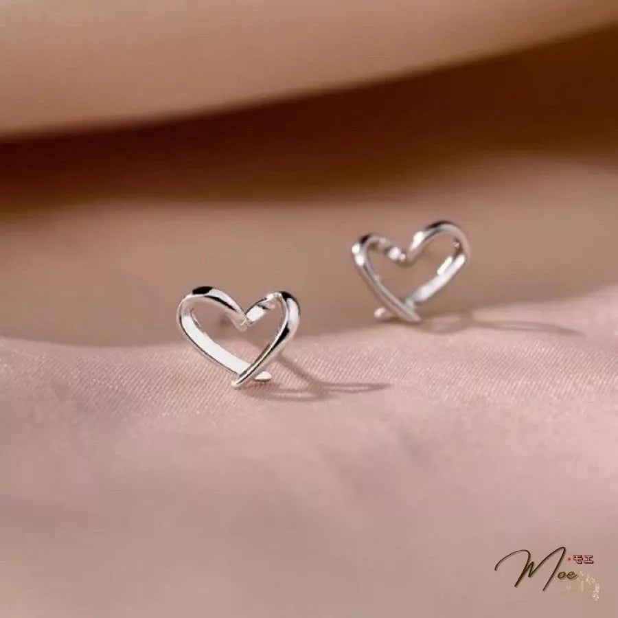 Dainty Heart Earrings – S925 Silver